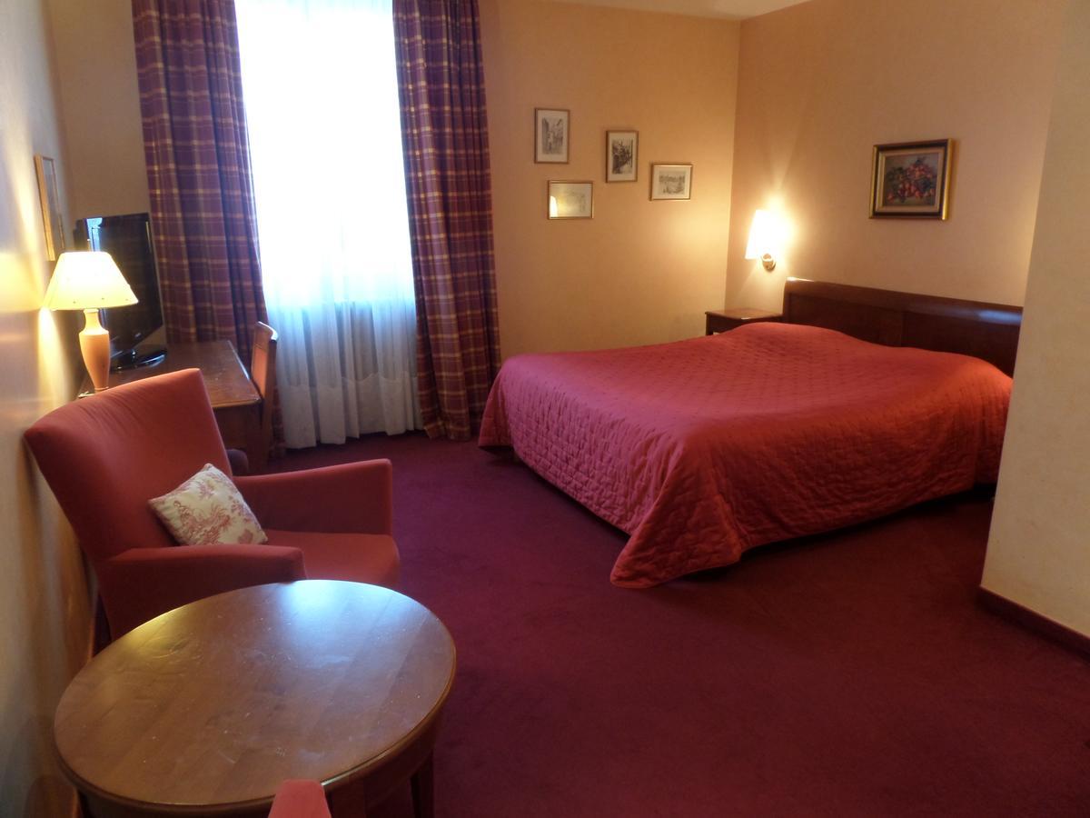 Hotel Restaurant Erckmann Chatrian Phalsbourg Eksteriør billede
